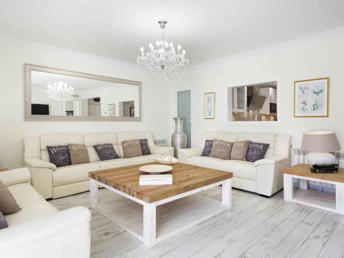 Sitges Spaces Mediterranean Apartments 5 Bedrooms, 4 Bathrooms, 75M2 Terrace, Centre Sitges- Sleeps 11 Екстер'єр фото